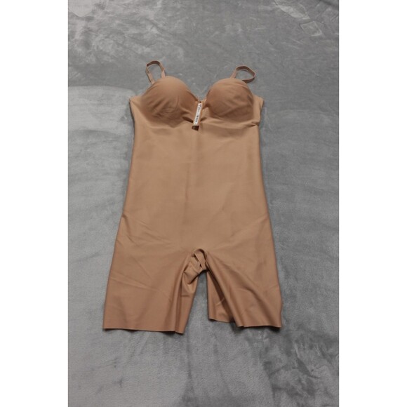 SKIMS Body CS Underwire Mid Thigh Bodysuit Size 2X Clay Beige NWT $144 - Picture 1 of 6